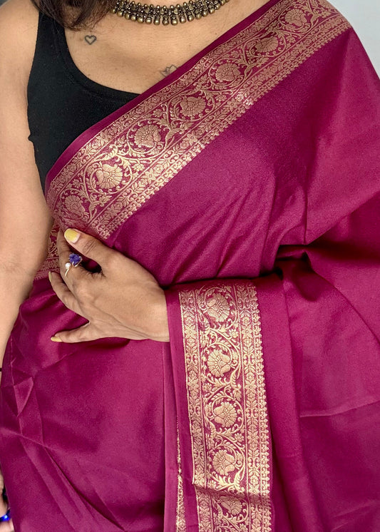 mysore semi crepe silk saree, mango motif zari border saree, mysore silk saree, lightweight silk saree, festive silk saree, traditional silk saree