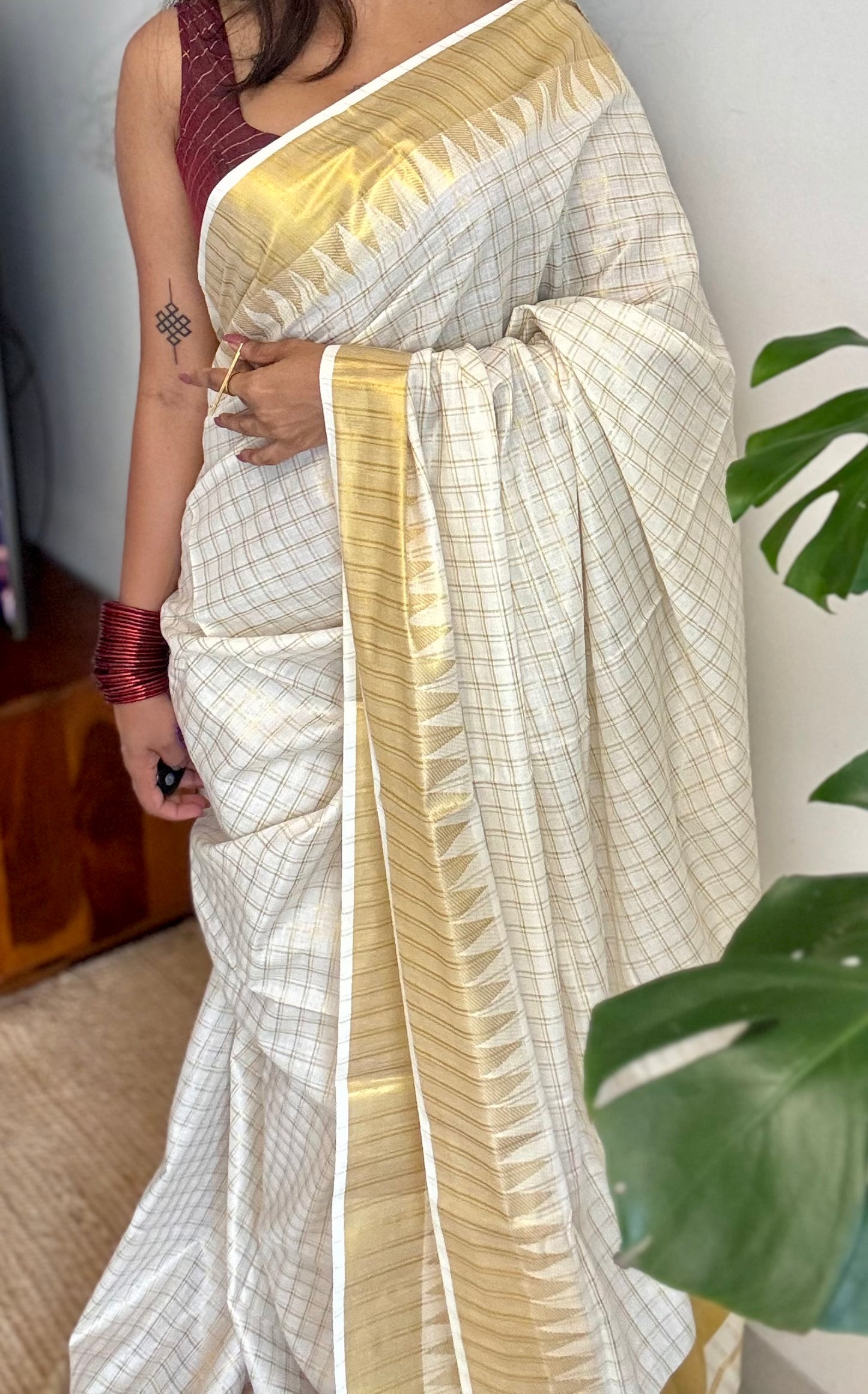 Ivory and gold kerala kasavu saree, checkered, temple border - YCIEON46