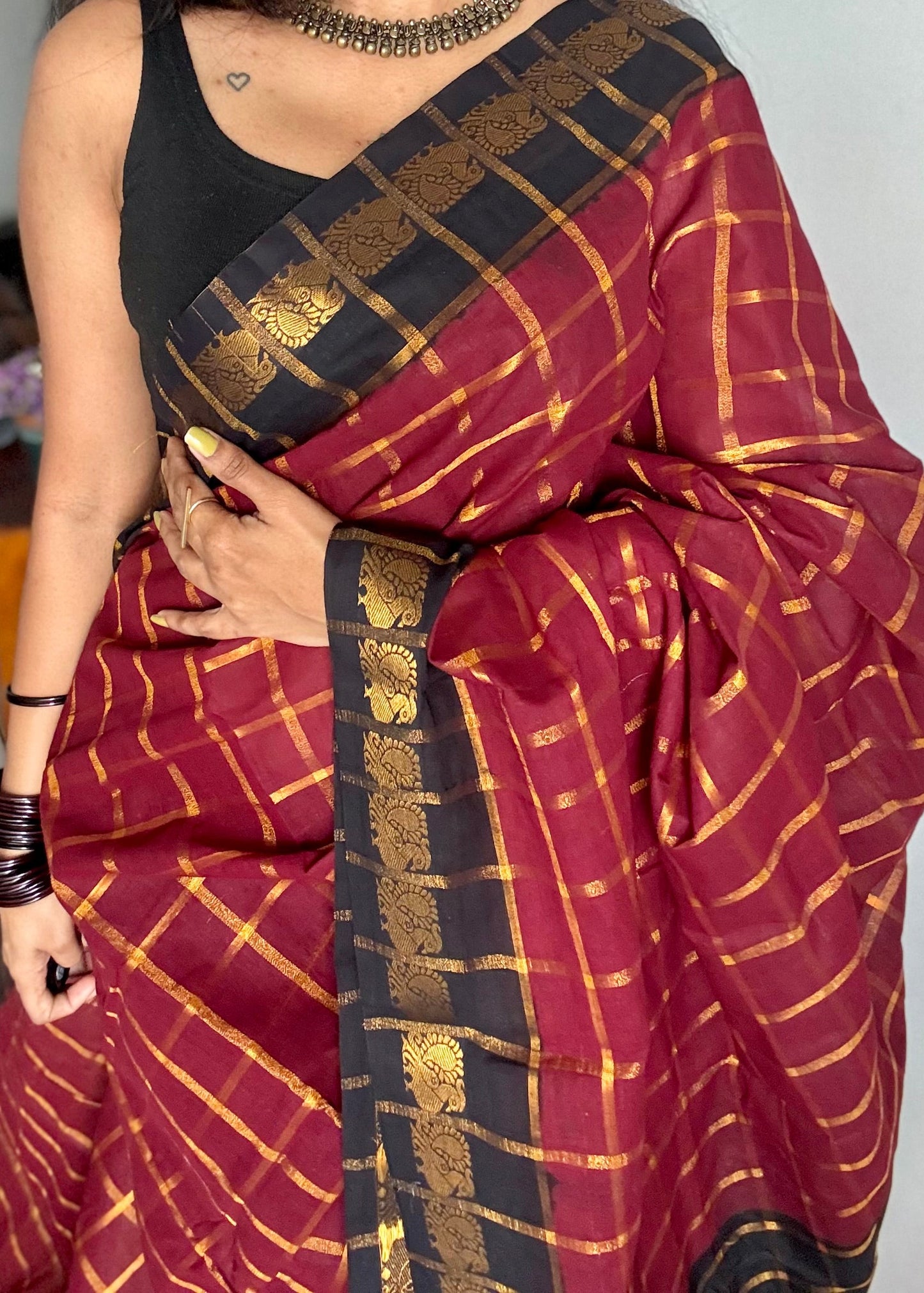 Maroon with black pavithra kattam sungudi, madurai cotton - YCCOTNSUDE77