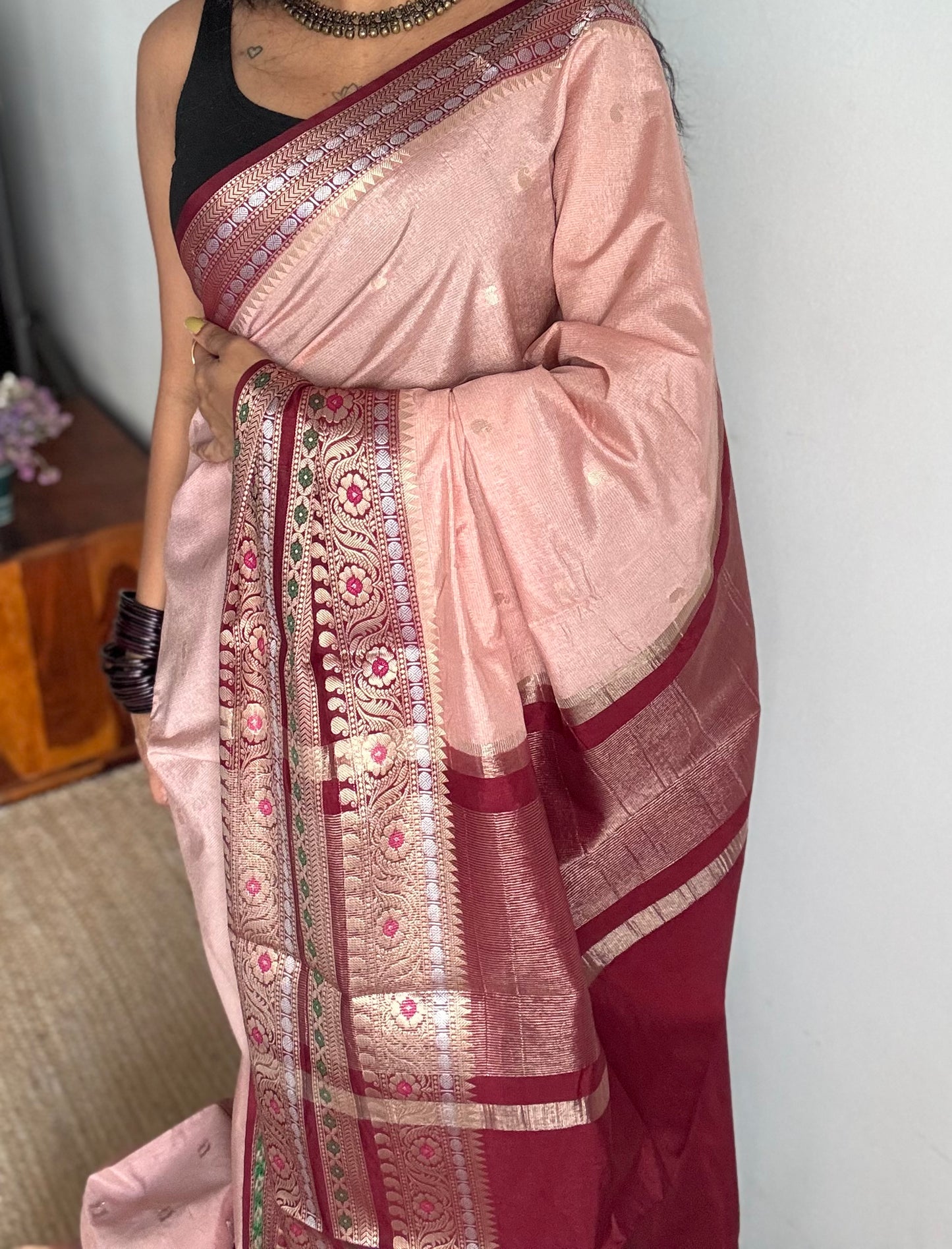 Salmon pink with maroon multicoloured vintage border, semi-silk - YCBLSSJA14