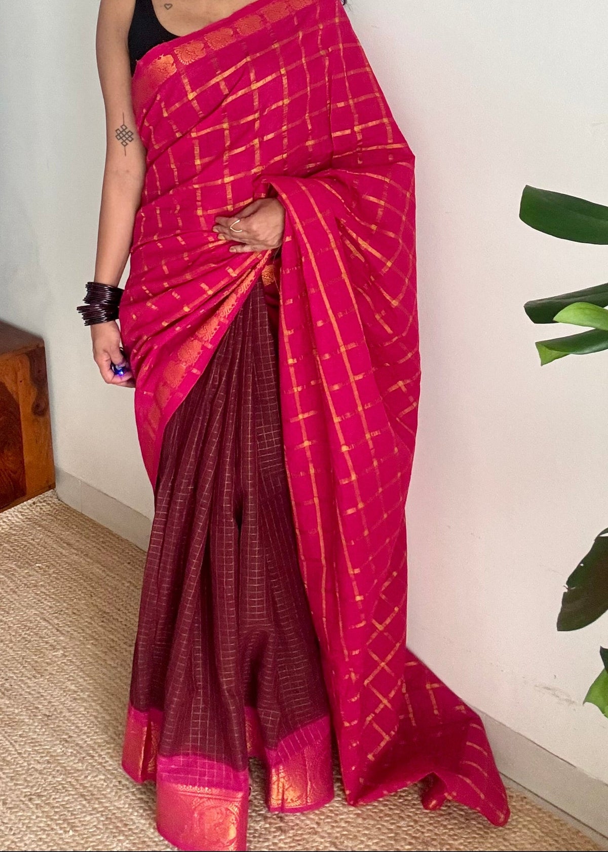 Hot pink and maroon, sungudi cotton half-half saree - YCCOTNIDOC24