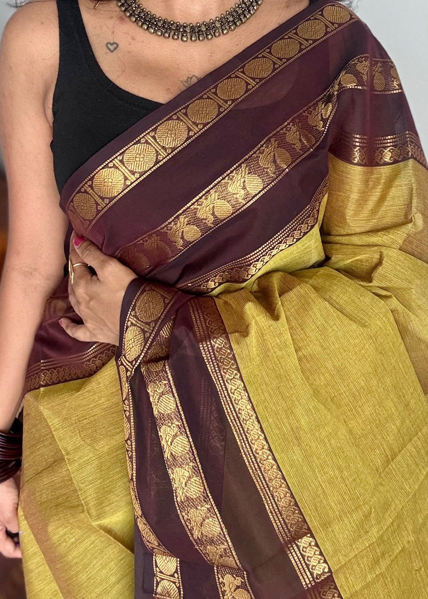Lemon ginger green with brown contrast border, kanchi cotton - YCCOTNOCCC04