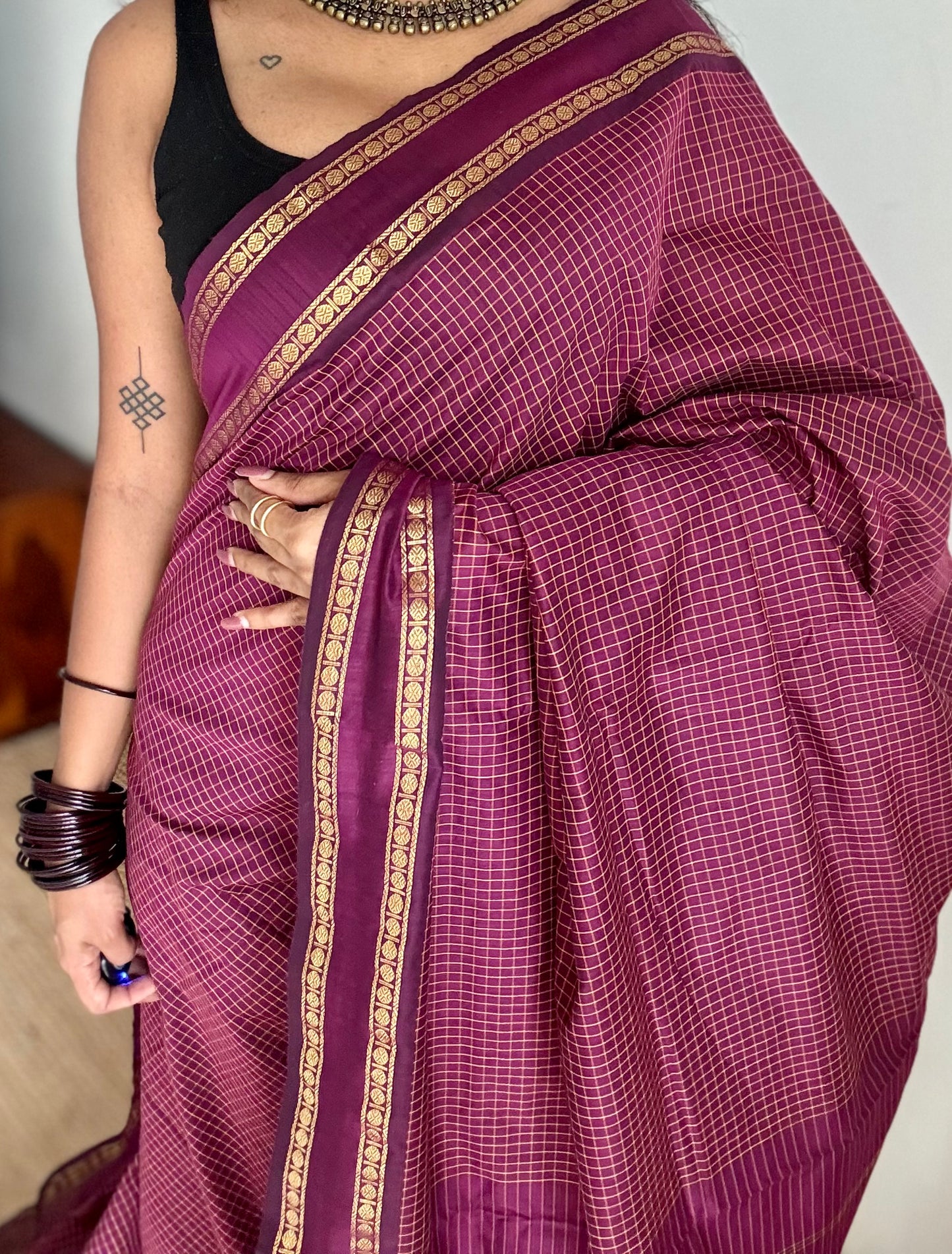 Dark berry pink (light burgundy), arani checks saree, cotton silk - YCCOTNAUG17