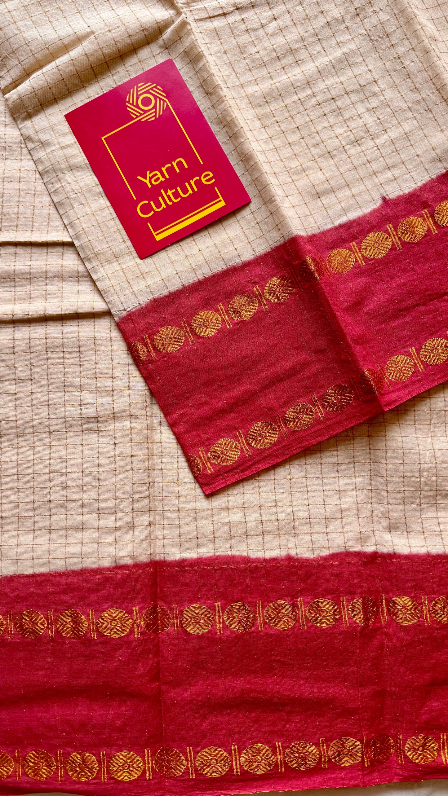 Ivory with light red contrast zari checkered sungudi, kattuchayam dyed madurai cotton - YCIEON89