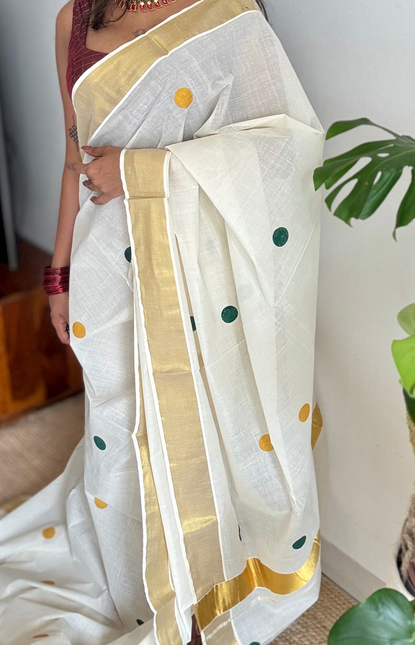 Ivory and gold soft cotton kasavu saree, dark green and yellow polka - YCIEON71