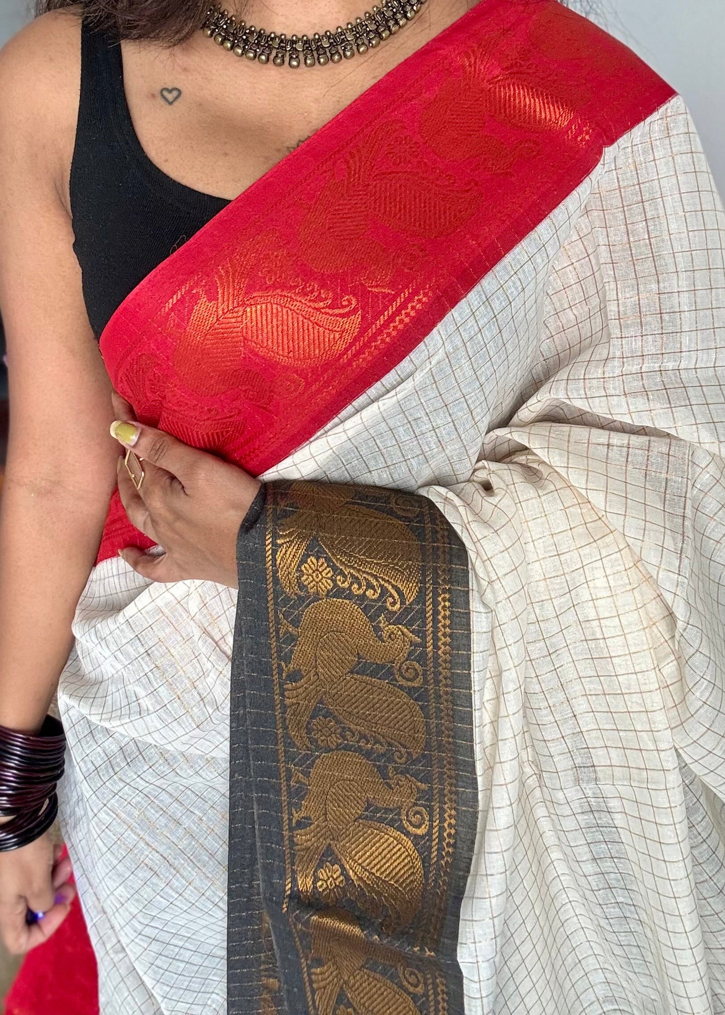 Sungudi cotton checks, ivory gold base, red and black dual tone border, soft cotton - YCCOTNGJJA159