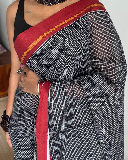 Classic black and white checks with maroon border, patteda anchu, soft cotton - YCLOKC222