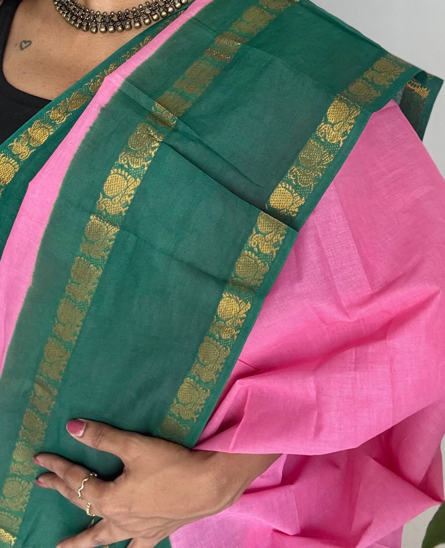 Pink with bluish green rettaipettu peacock double border, madurai soft cotton - YCCOTNMSAP203