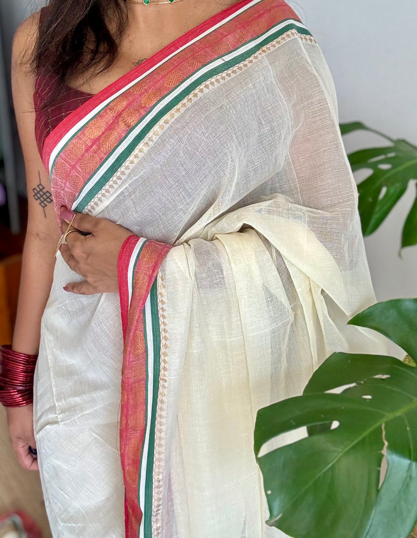Ivory mul saree, muted red and green kanchi border  - YCIEON24