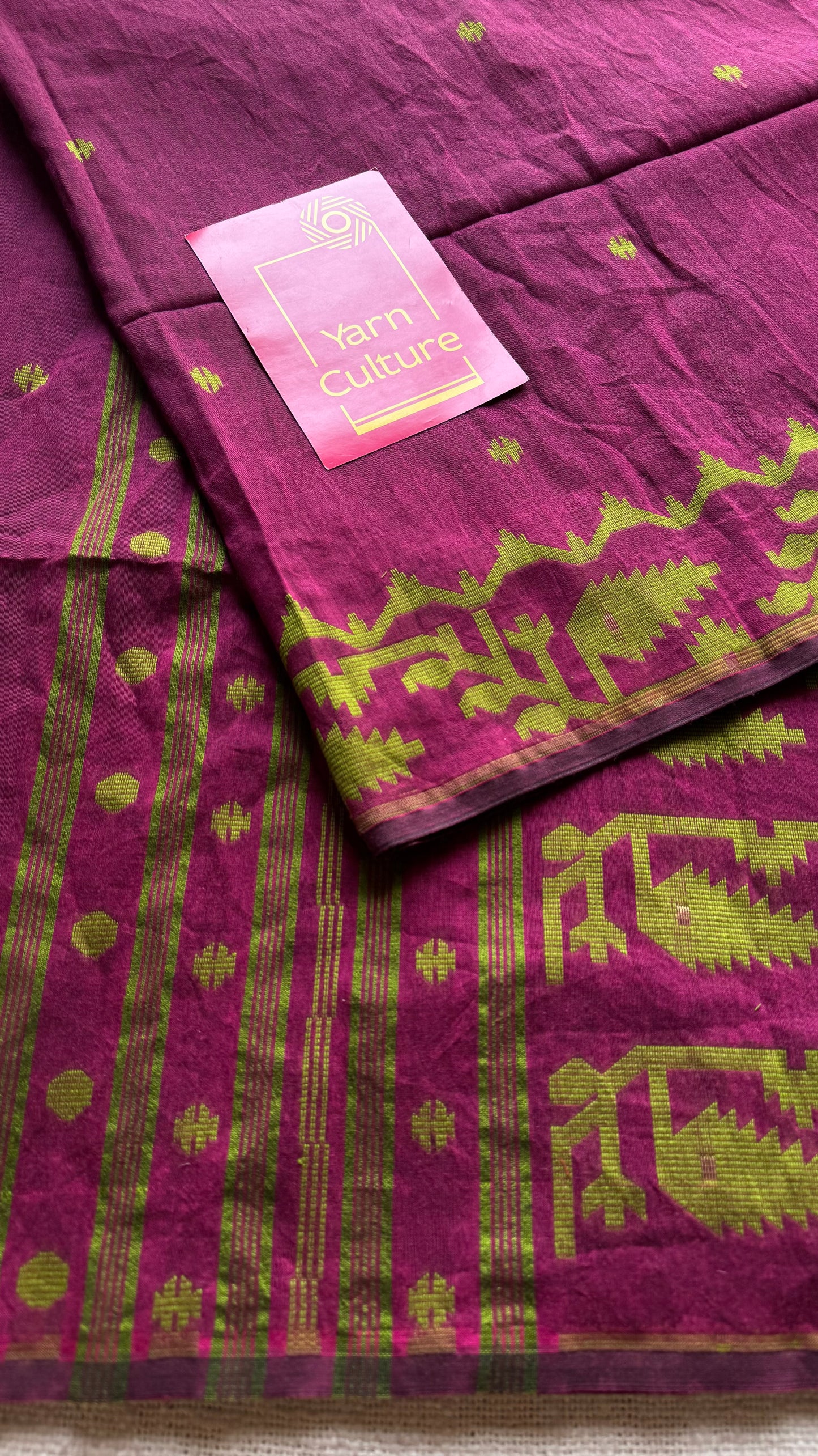 Ruby with green contrast jamdani saree in soft handloom cotton - YCBCJDFE376