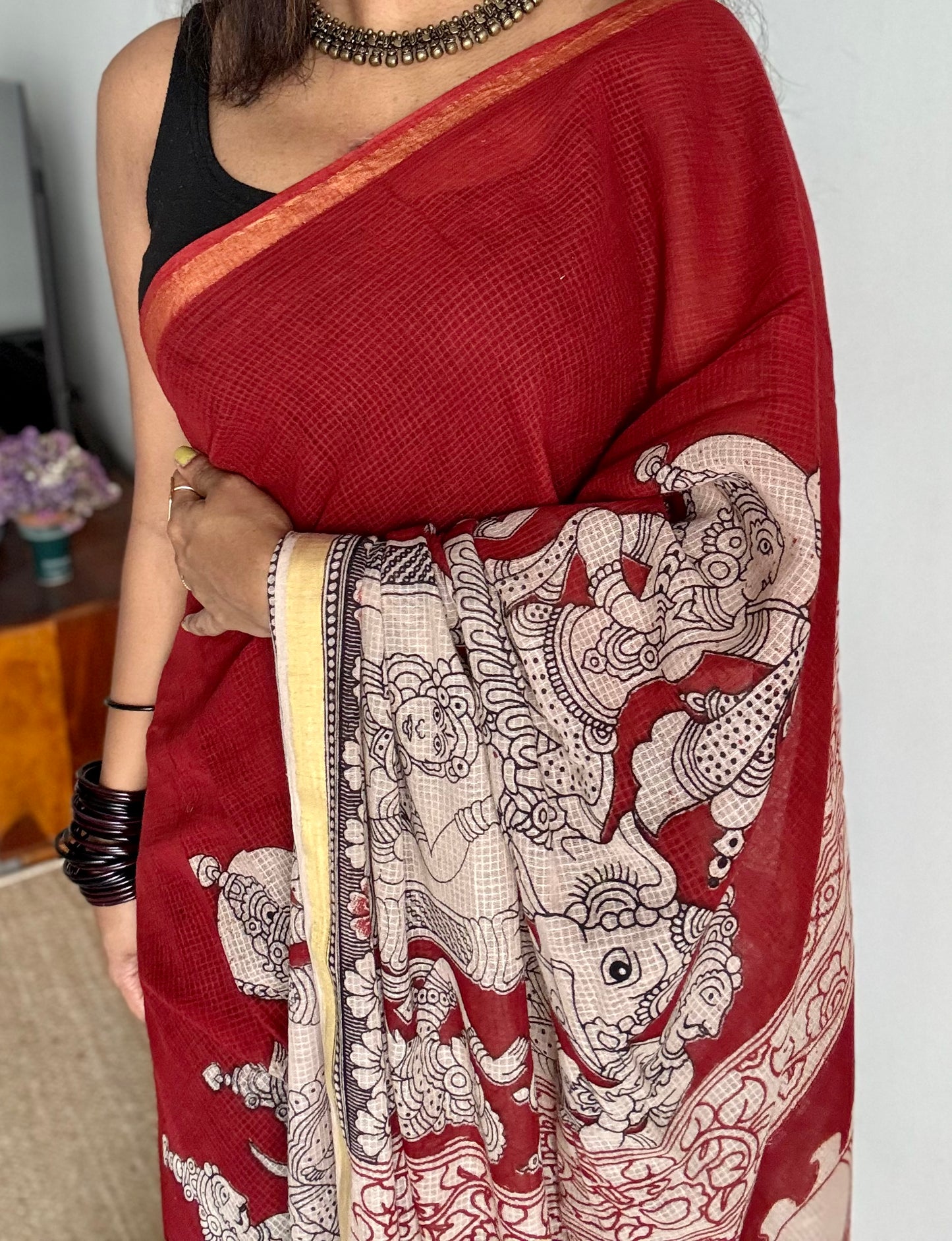 Red cream kalamkari saree in kota, with zari border - YCWOTDKKFE16