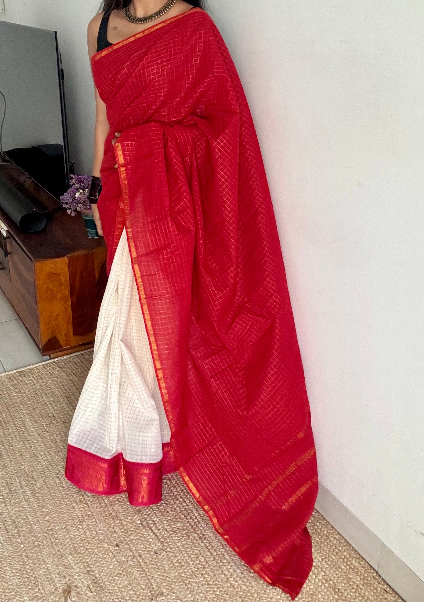 Red with ivory, sungudi cotton half-half saree - YCCOTNMSFE352