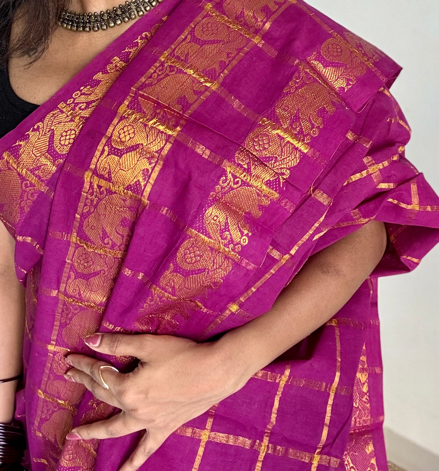 Purple pink (vadamalli) pavithra kattam with motif double border, kattuchayam dyed madurai cotton saree - YCCOTNMSAP179
