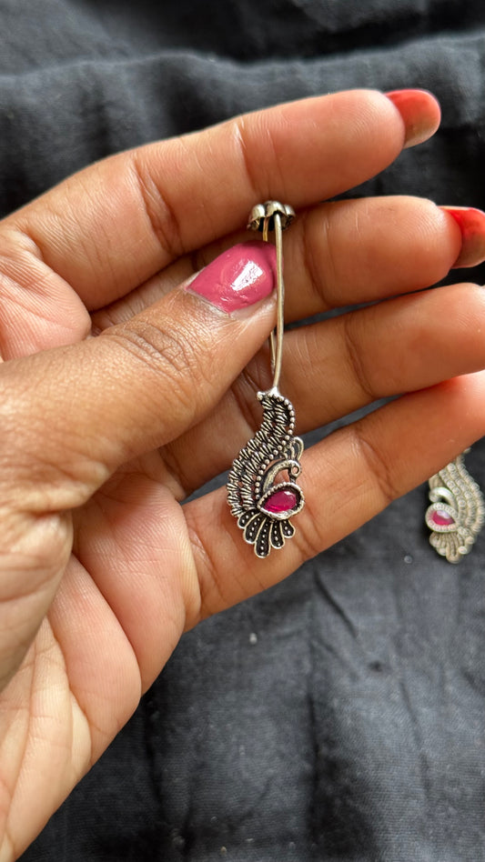 Bugadi clip-on (non pierced), pink stone, peacock pattern, oxidised silver - YCOSEBU515
