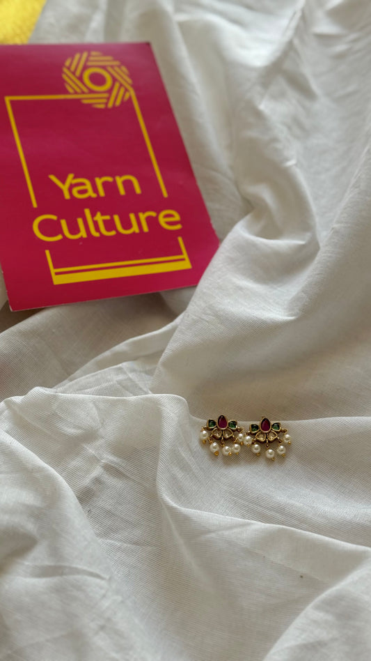 Bugadi clip-on (non pierced), green, ruby and white - YCGPEBU657