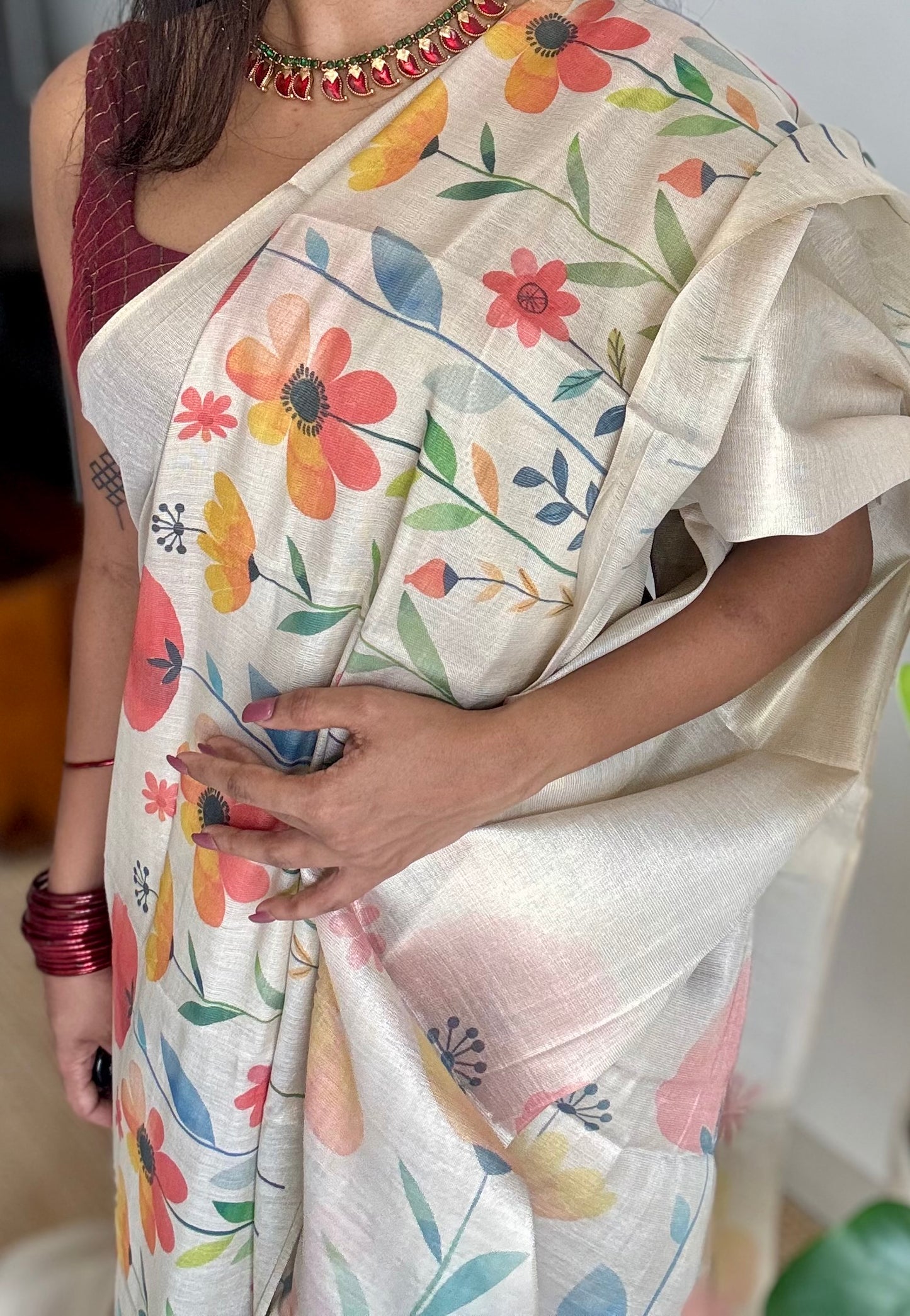 Sandal soft semi tissue saree, multicoloured floral prints - YCIEON82