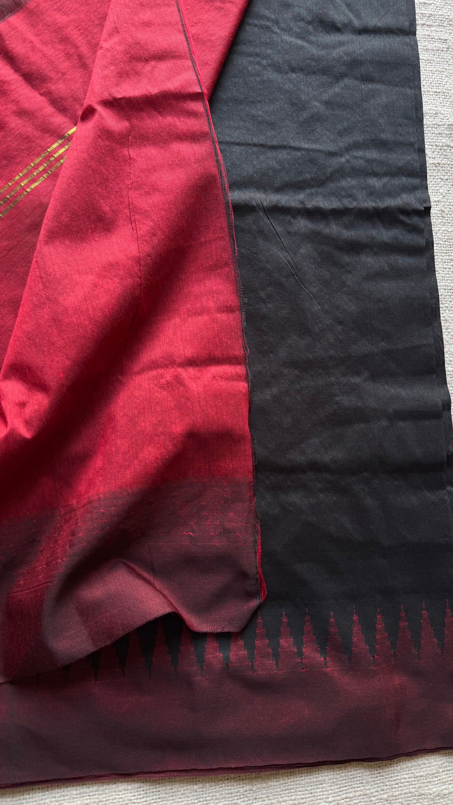 Black with maroon temple border, cotton silk - YCCOTNCSDE95