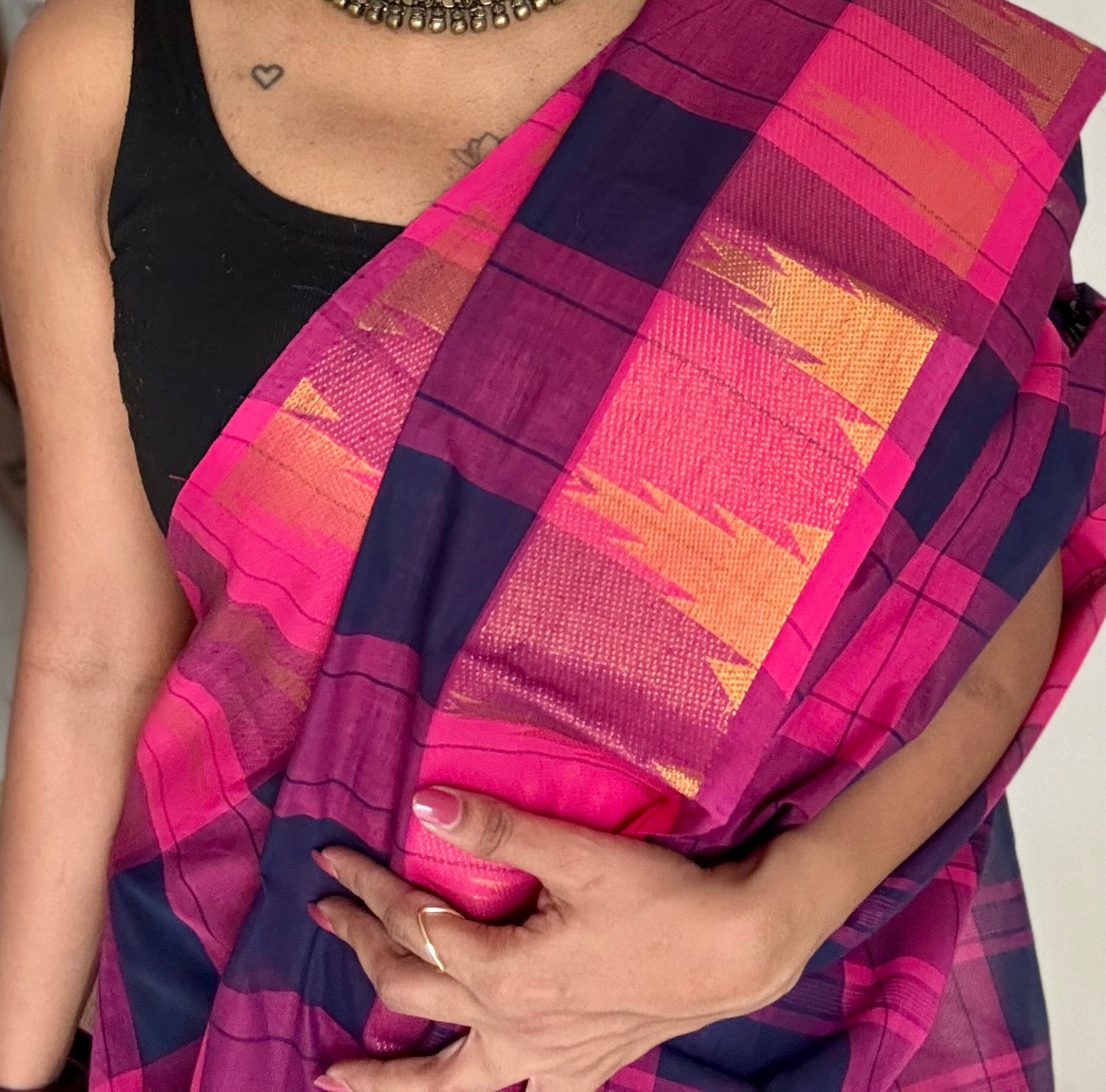 Chettinad cotton saree with pink and navy checks, temple motif border - YCCOTNAP58