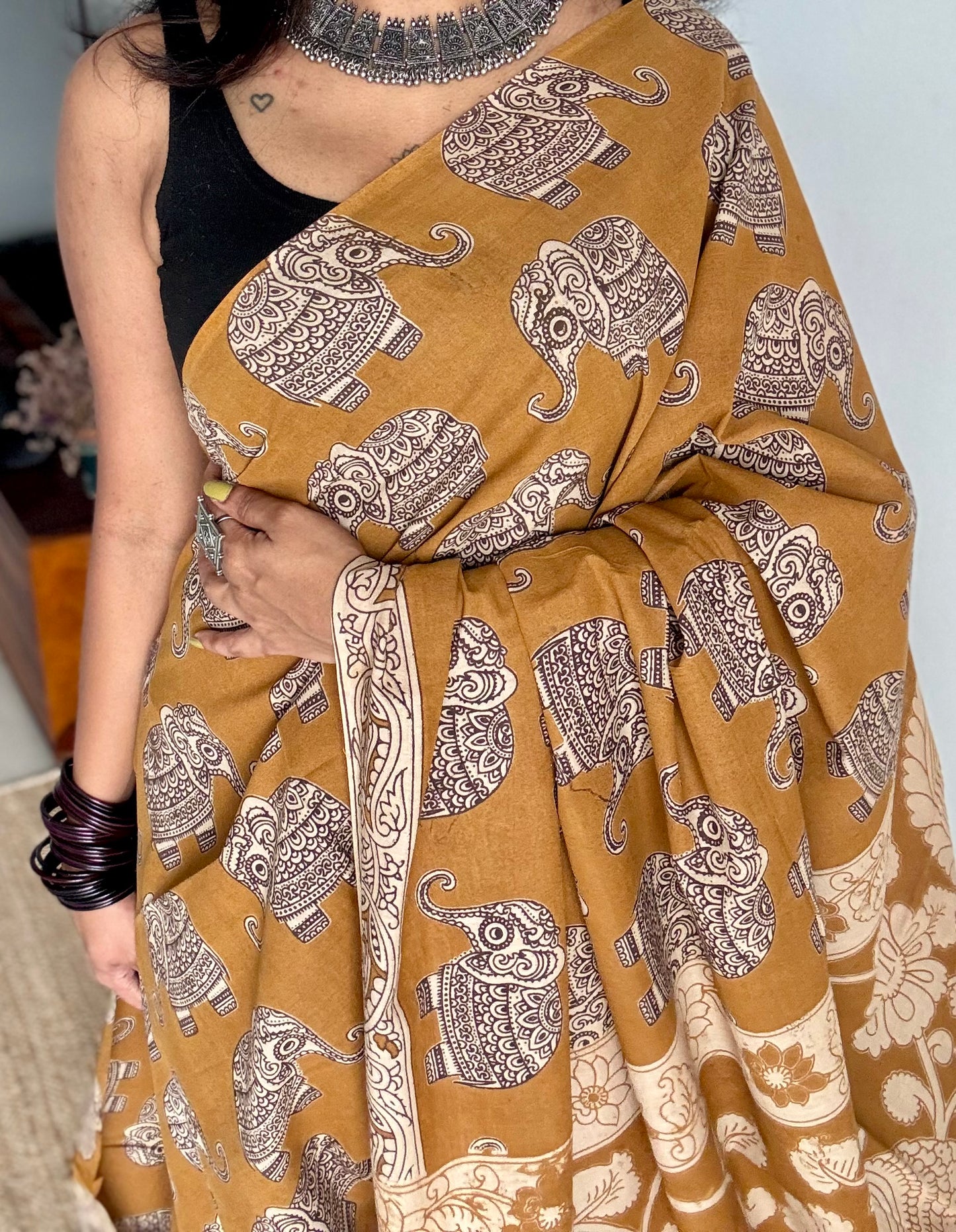 Light brown kalamkari, elephant motifs, soft cotton - YCWOTDOCMP83