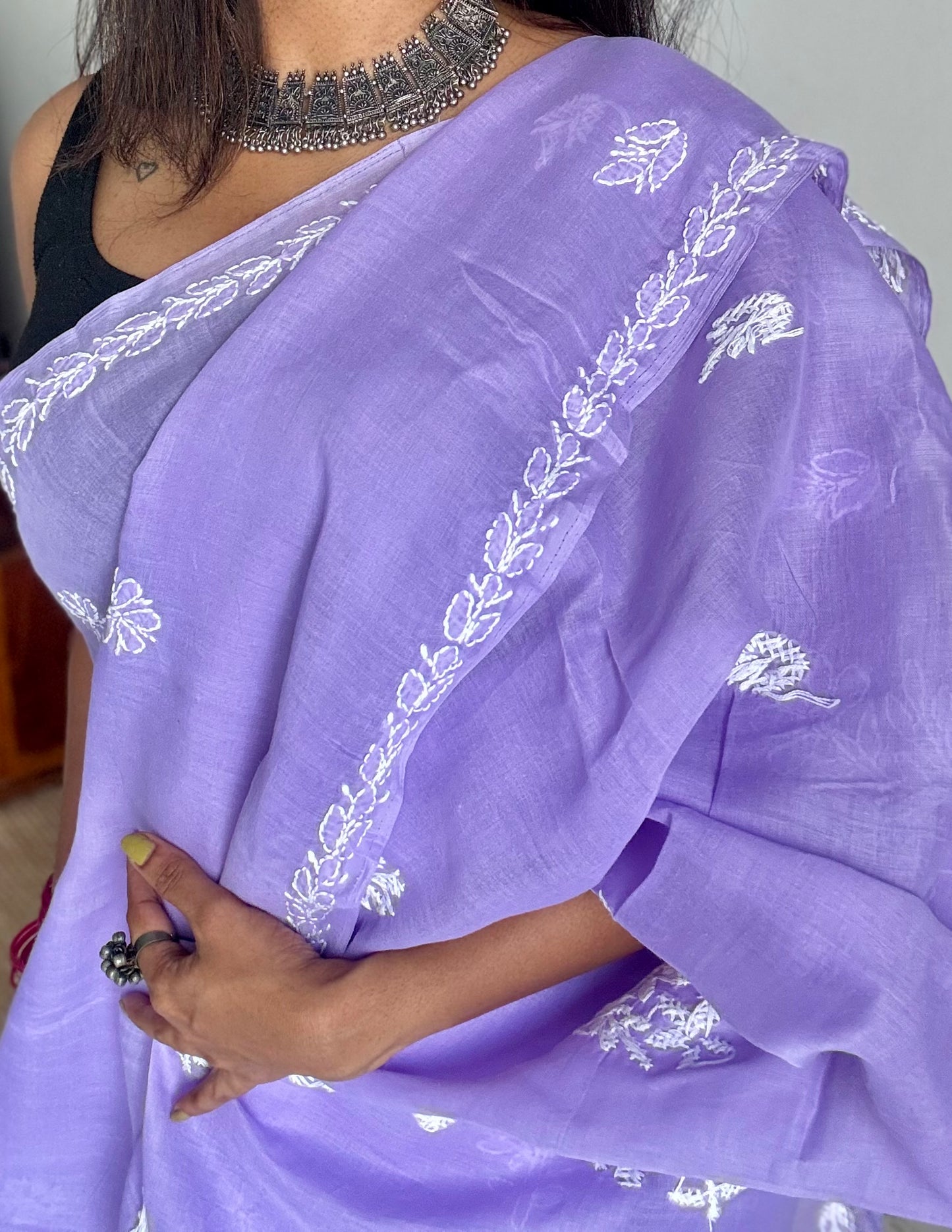 Inaya - lilac hand-embroidered chikankari cotton saree - YCLCKFE419