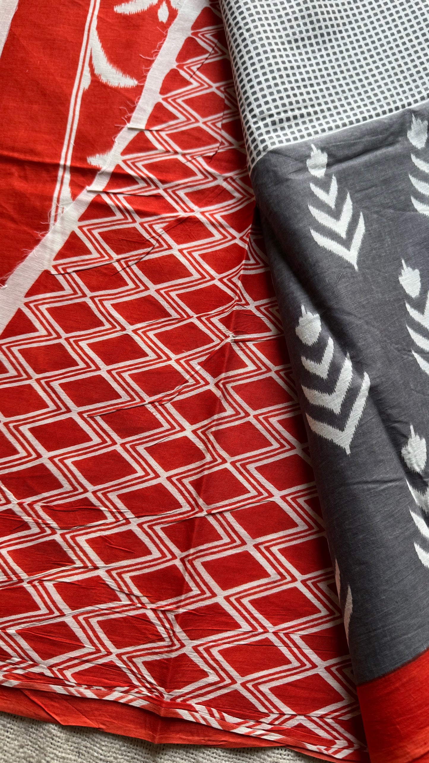 Grey with red border, white motifs, soft cotton saree - YCTORCMA07
