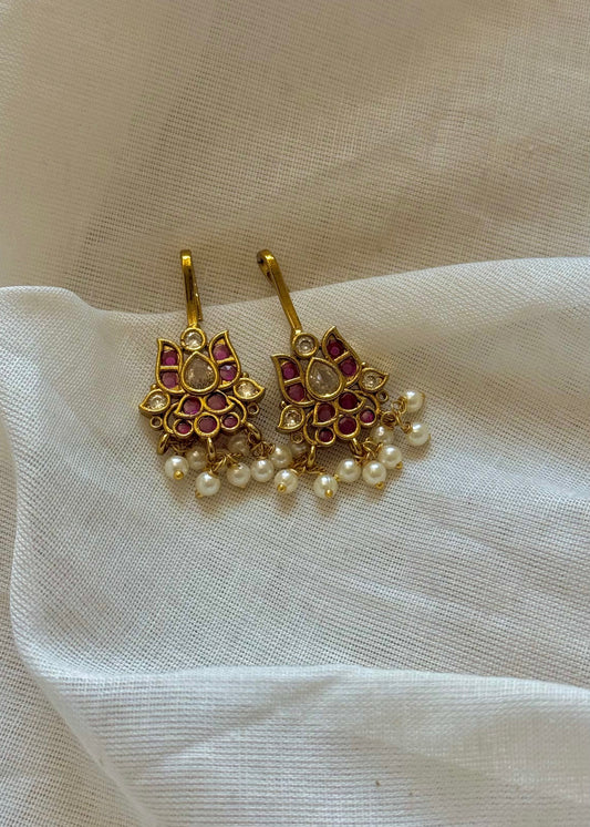 Bugadi clip-on (non pierced), ruby and white - YCGPEBU663