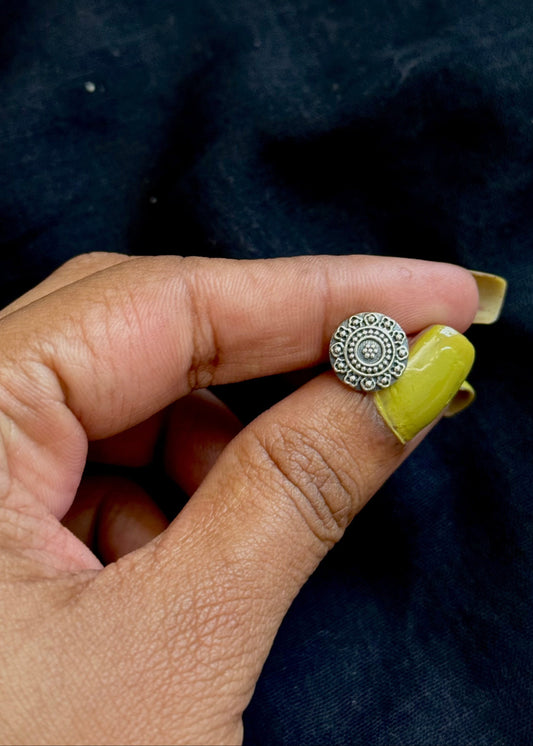 Round nose pin, intricate pattern in pure silver - YCNPP22