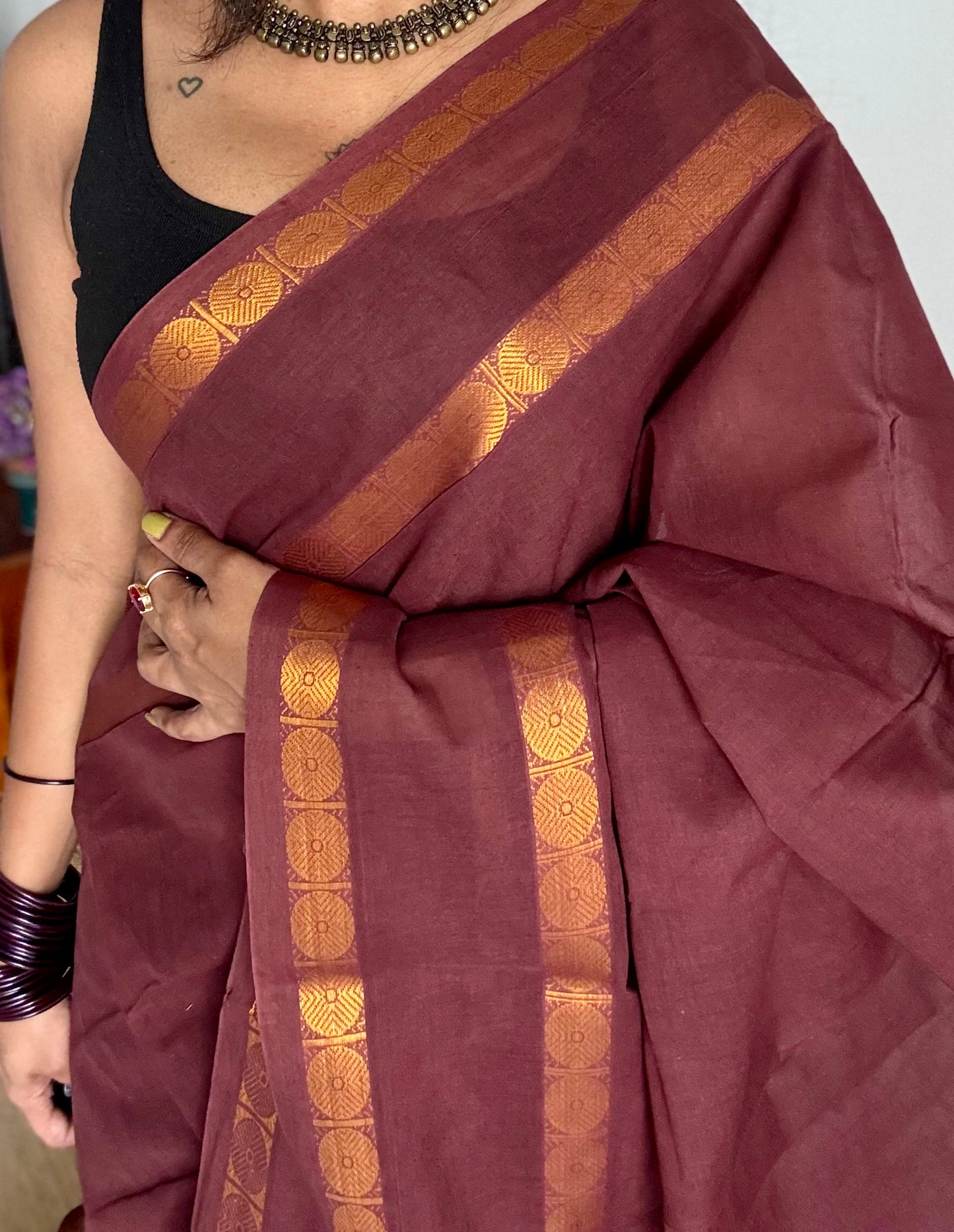 Brown with round motif gap border, kattuchayam dyed madurai cotton saree - YCCOTNMSFE114