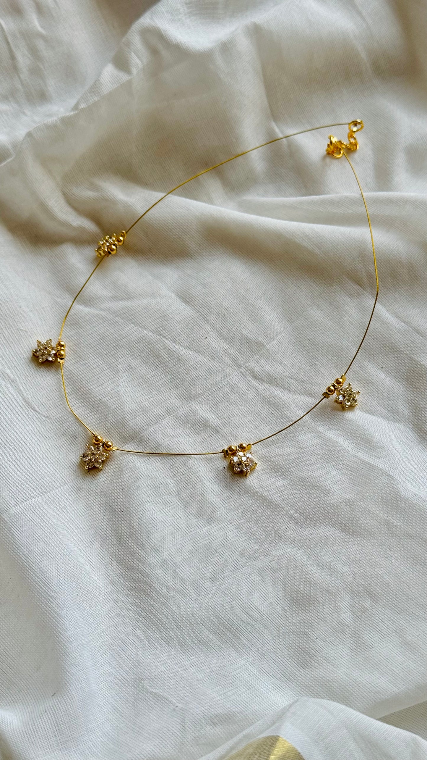 5 floral white stone pendants, invisible neckpiece - YCGPNP805