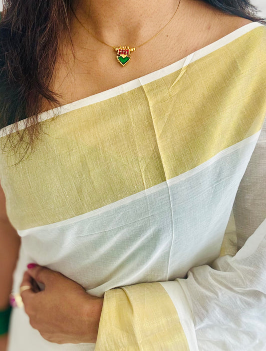 Single palakka pendant in invisible chain - YCAGC107