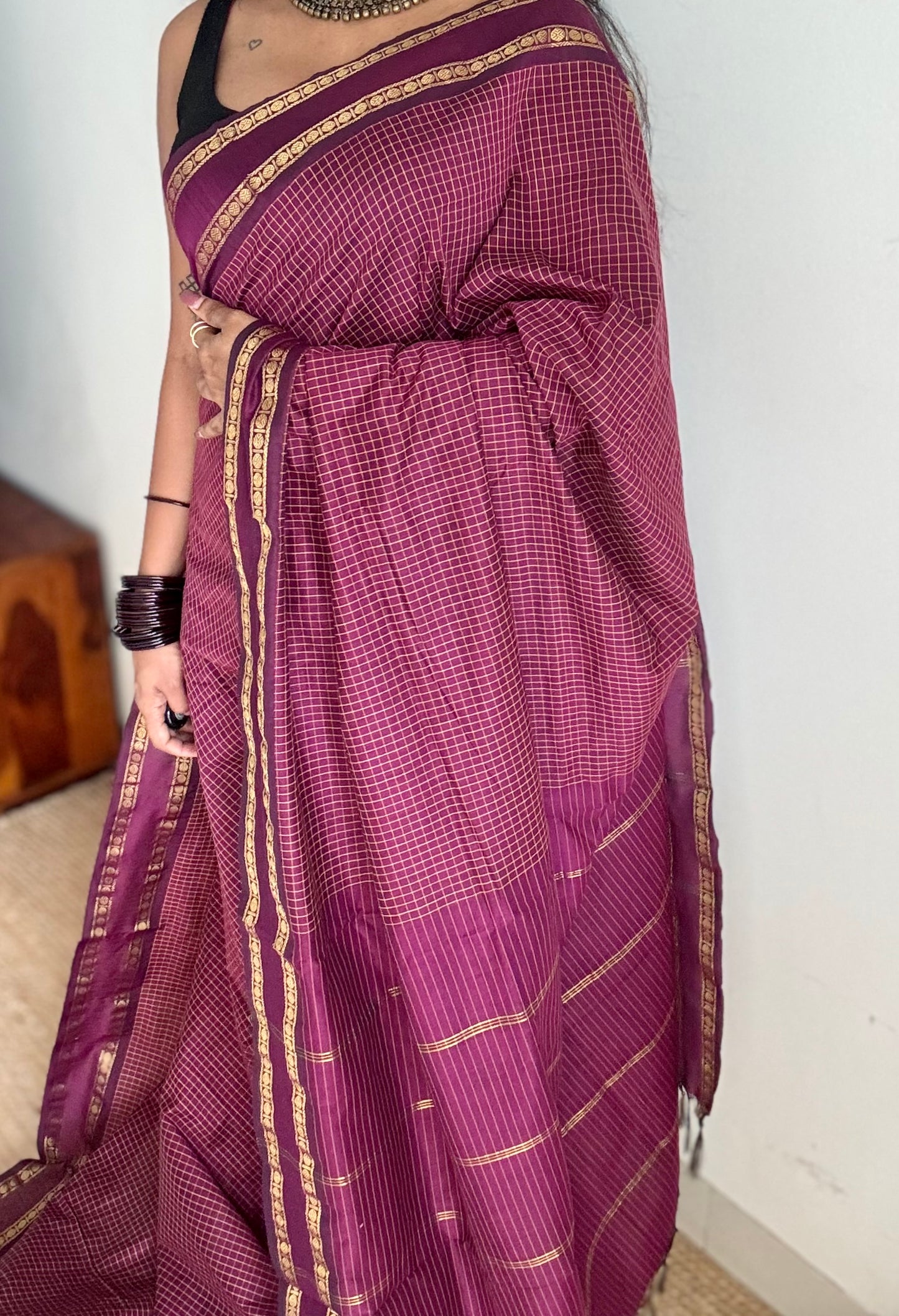 Dark berry pink (light burgundy), arani checks saree, cotton silk - YCCOTNAUG17