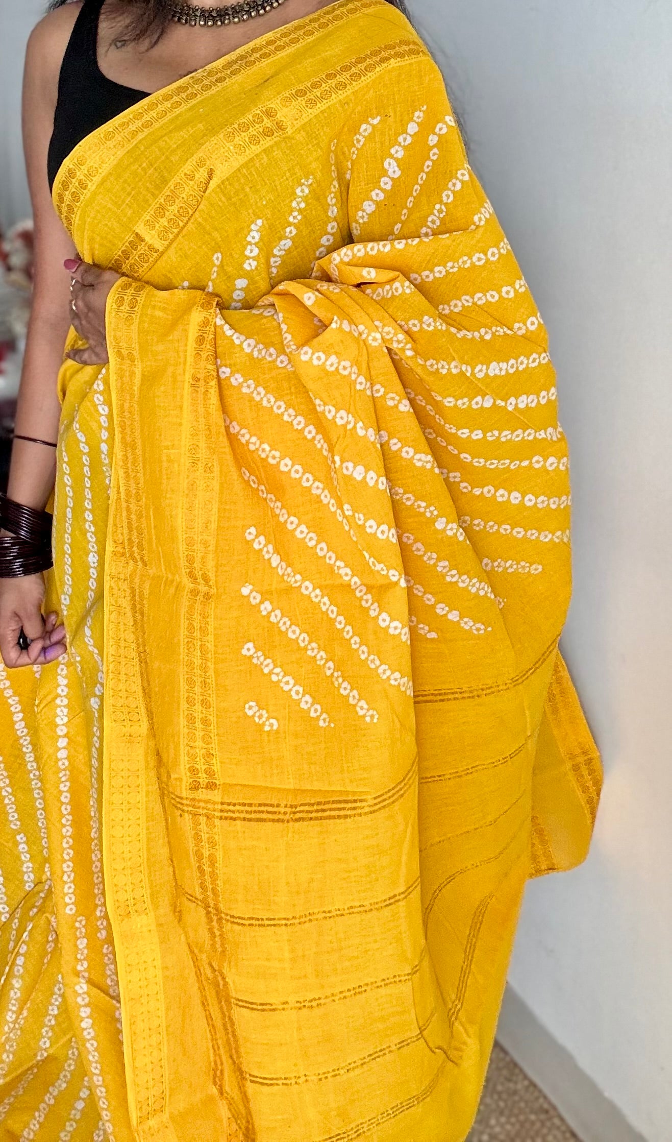 Yellow, wax dot printed sungudi, kattuchayam dyed madurai cotton - YCCOTNMSAP146