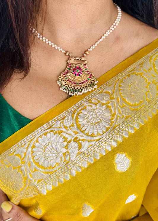 Ruby green pendant pearl chain neckpiece with earrings - YCGPNP666