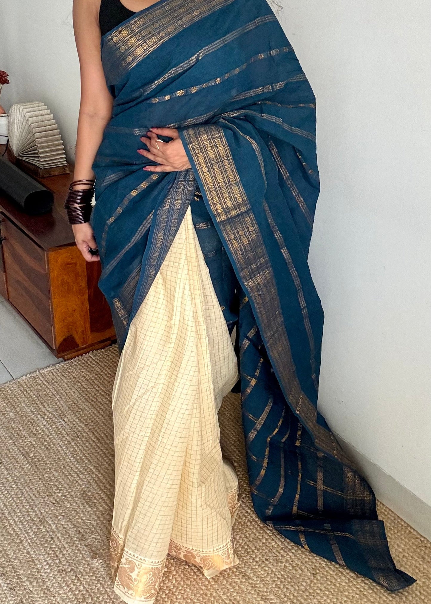 Teal and ivory, sungudi cotton half-half saree - YCCOTNIDMA310
