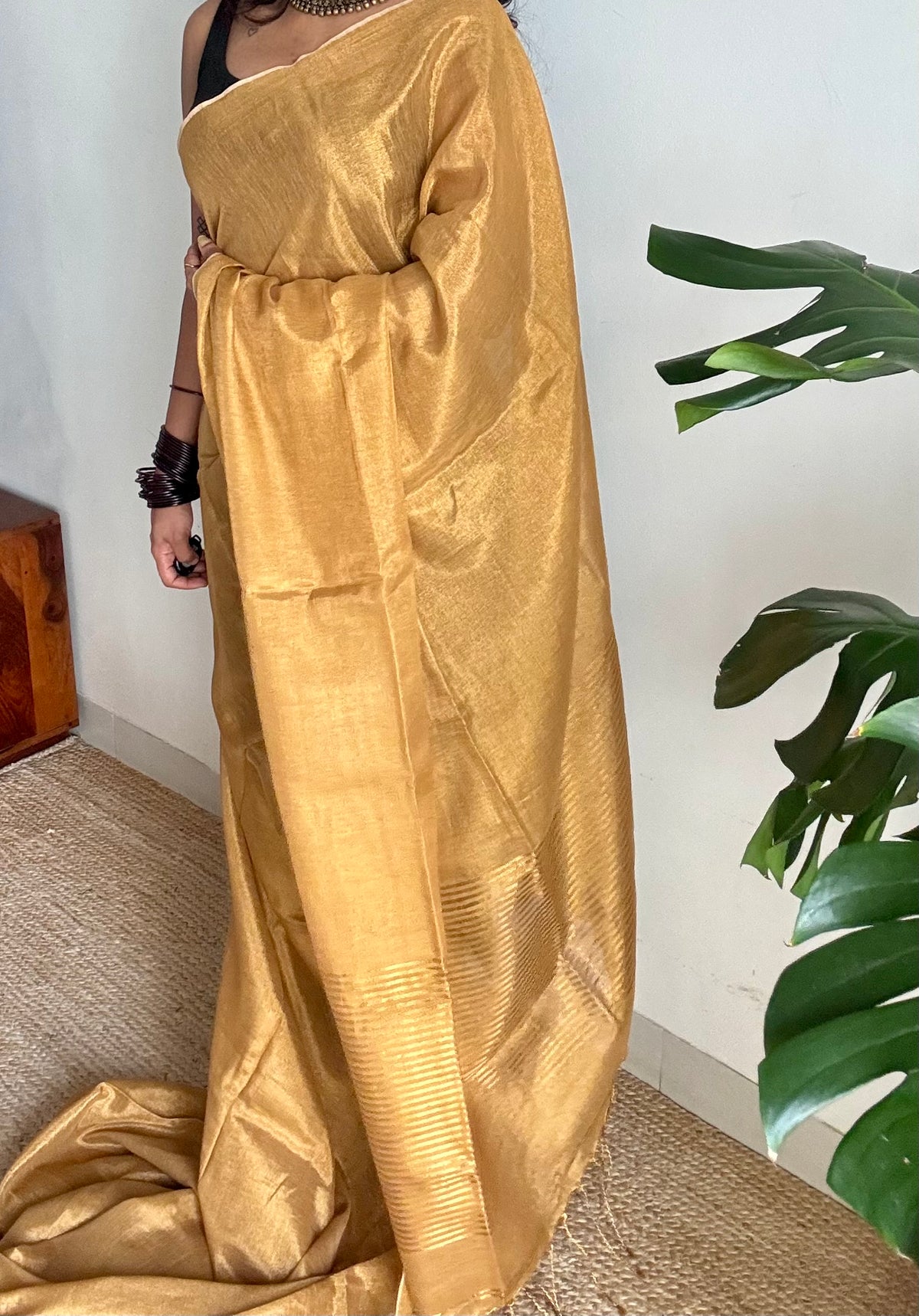 Plain gold, dual tone metallic tissue linen saree - YCBCLTOC60