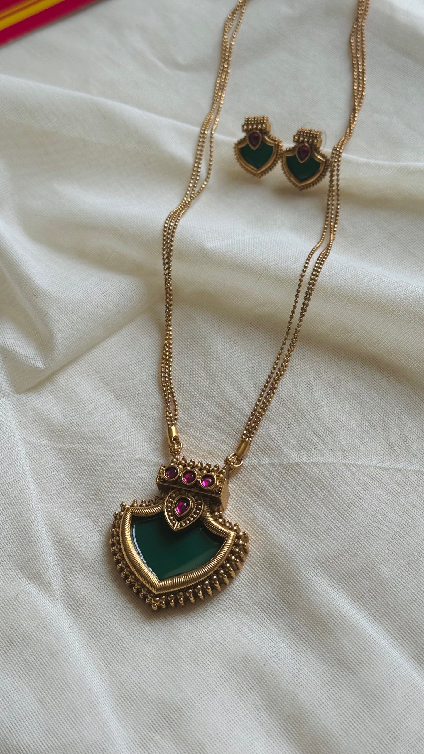 Palakka pendant, matte finished neckpiece, with earrings - YCGPNP797