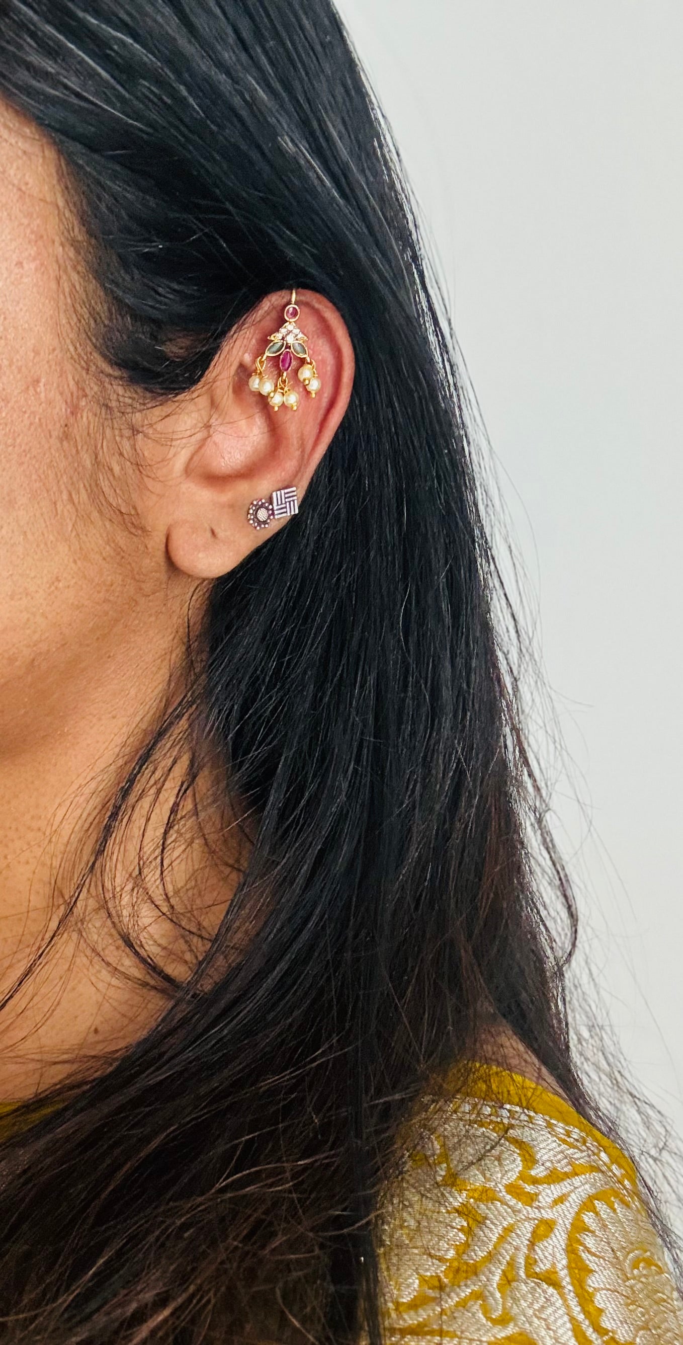 Bugadi clip-on (non pierced), green, ruby, white - YCGPBU685