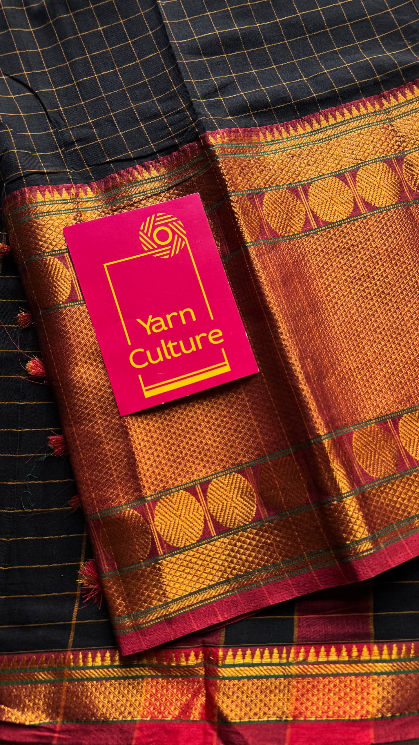 Black checkered premium narayanpet soft cotton with wide zari border - YCWOTDNPNO78