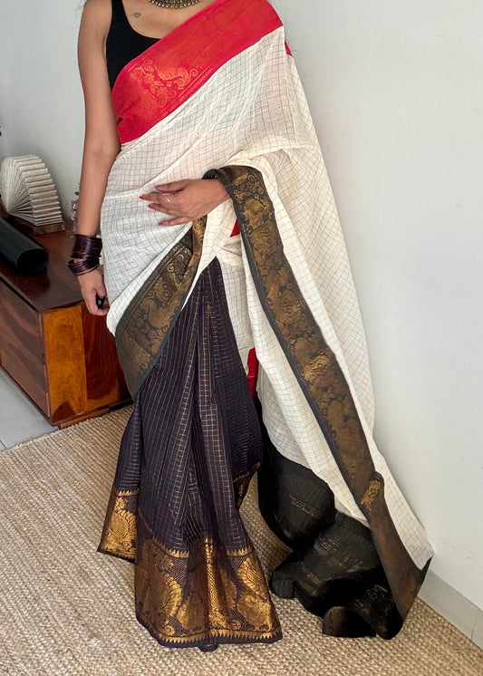 Ivory and red border with black, sungudi cotton half-half saree - YCCOTNIDMA313