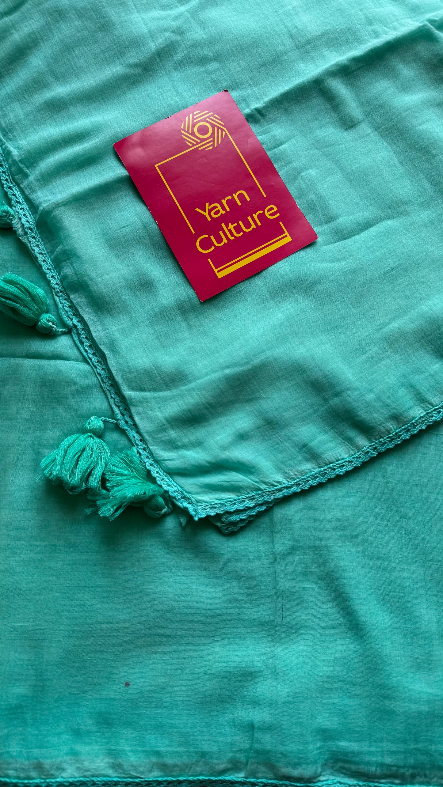 Turquoise plain mul saree with lace border - YCBCMCFE403