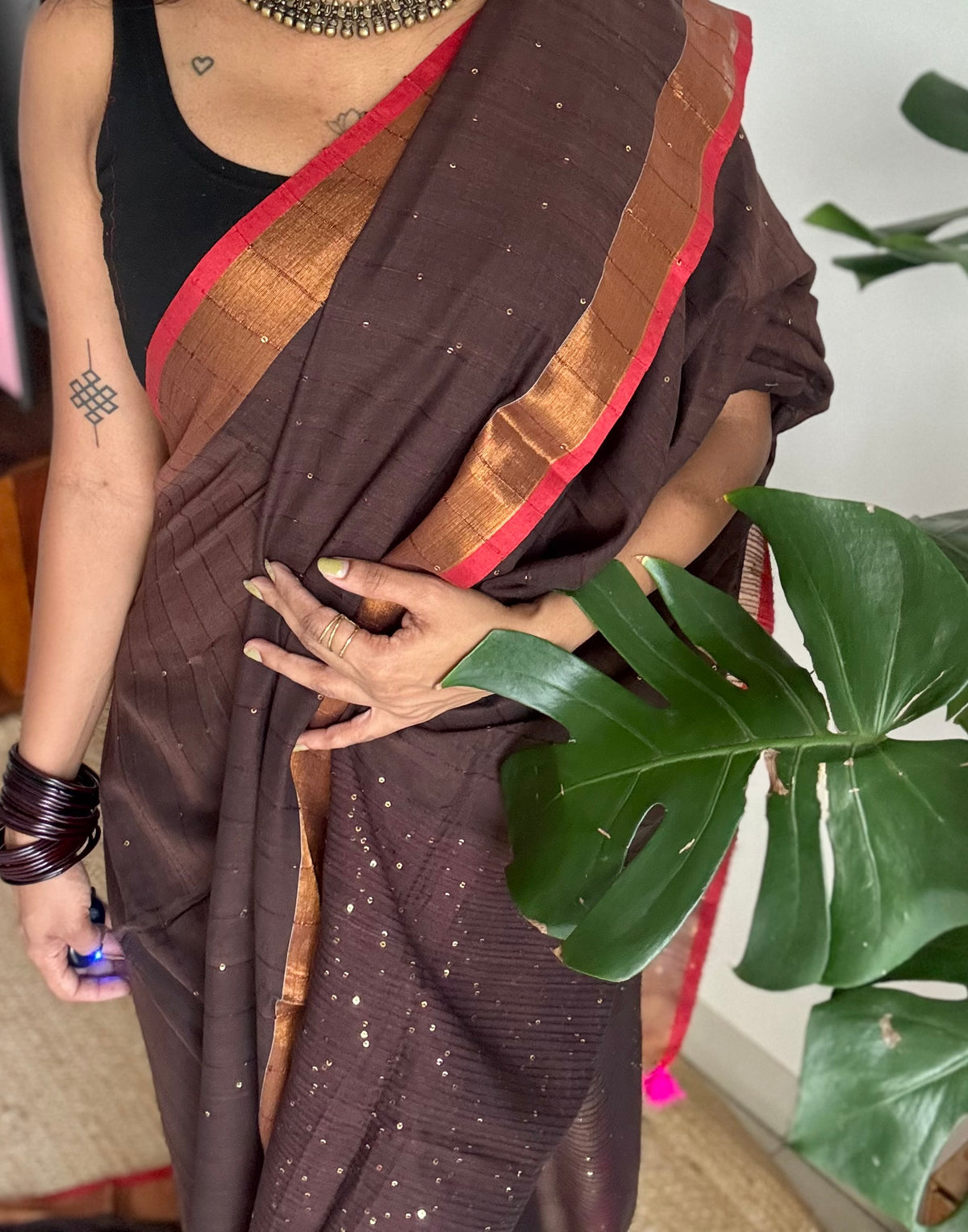 Brown mul cotton saree with sequins and zari border - YCBCMCSE33