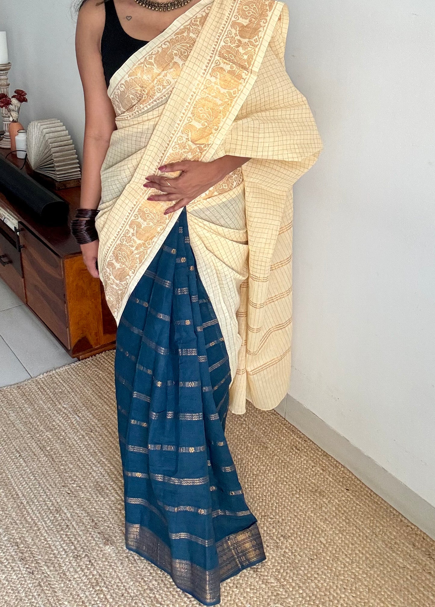 Ivory and teal, sungudi cotton half-half saree - YCCOTNIDMA311