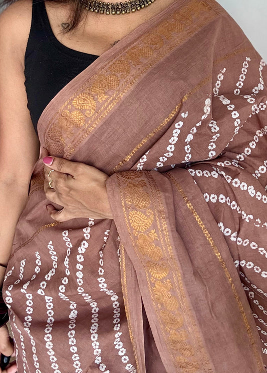 Earthy brown, wax dot printed sungudi, kattuchayam dyed madurai cotton - YCCOTNMSAP158