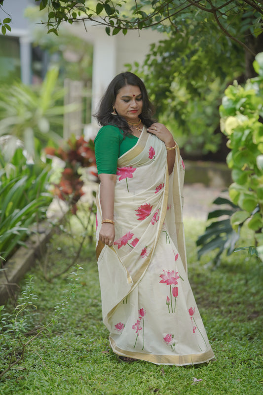 Geethi : Ivory and gold with vibrant pink lotuses, Kerala cotton - YCONKCE106