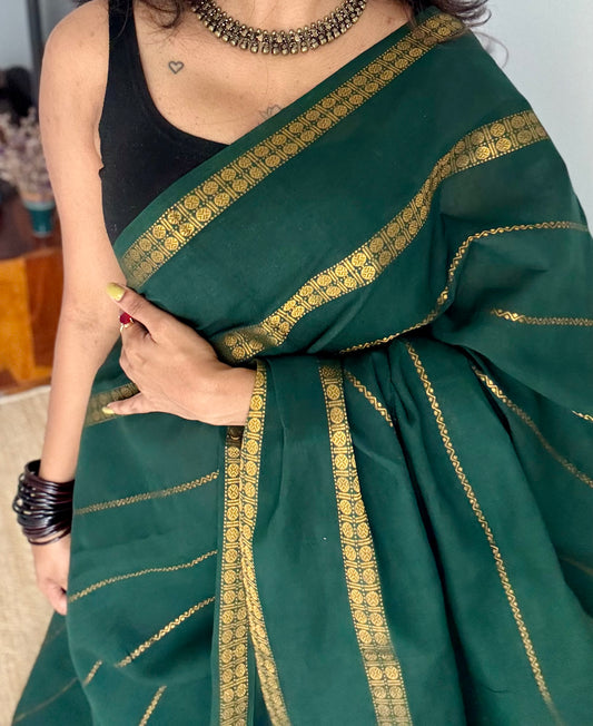 Dark green veldhaari with rettaipet border, kattuchayam dyed, madurai cotton - YCCOTNSEMS89