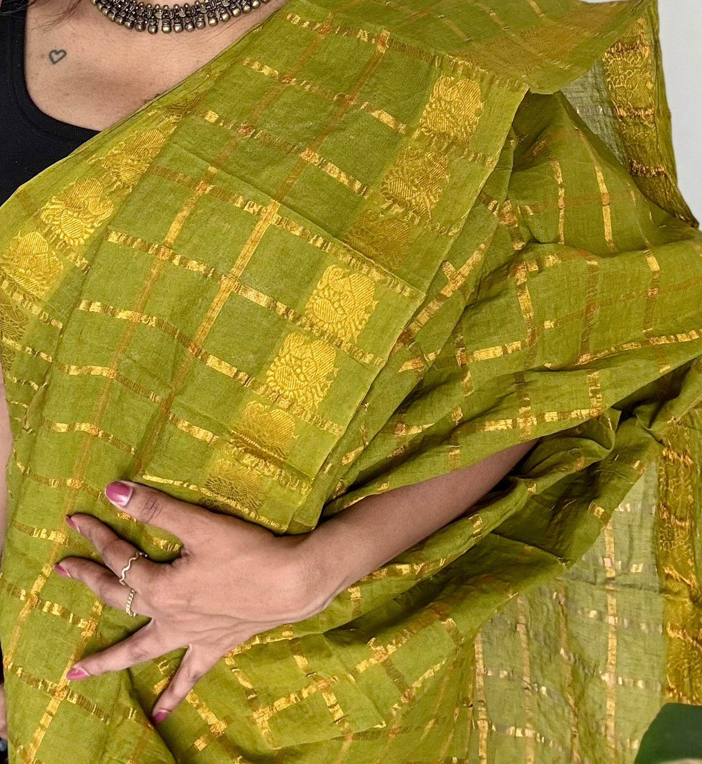 Parrot green pavithra kattam kattuchayam dyed madurai cotton saree - YCCOTNMSAP190
