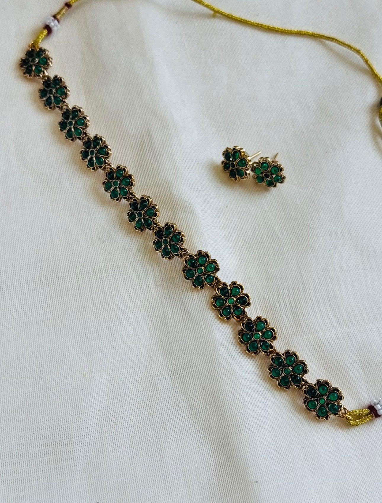Green floral pendant neckpiece with earrings - YCGPNP765