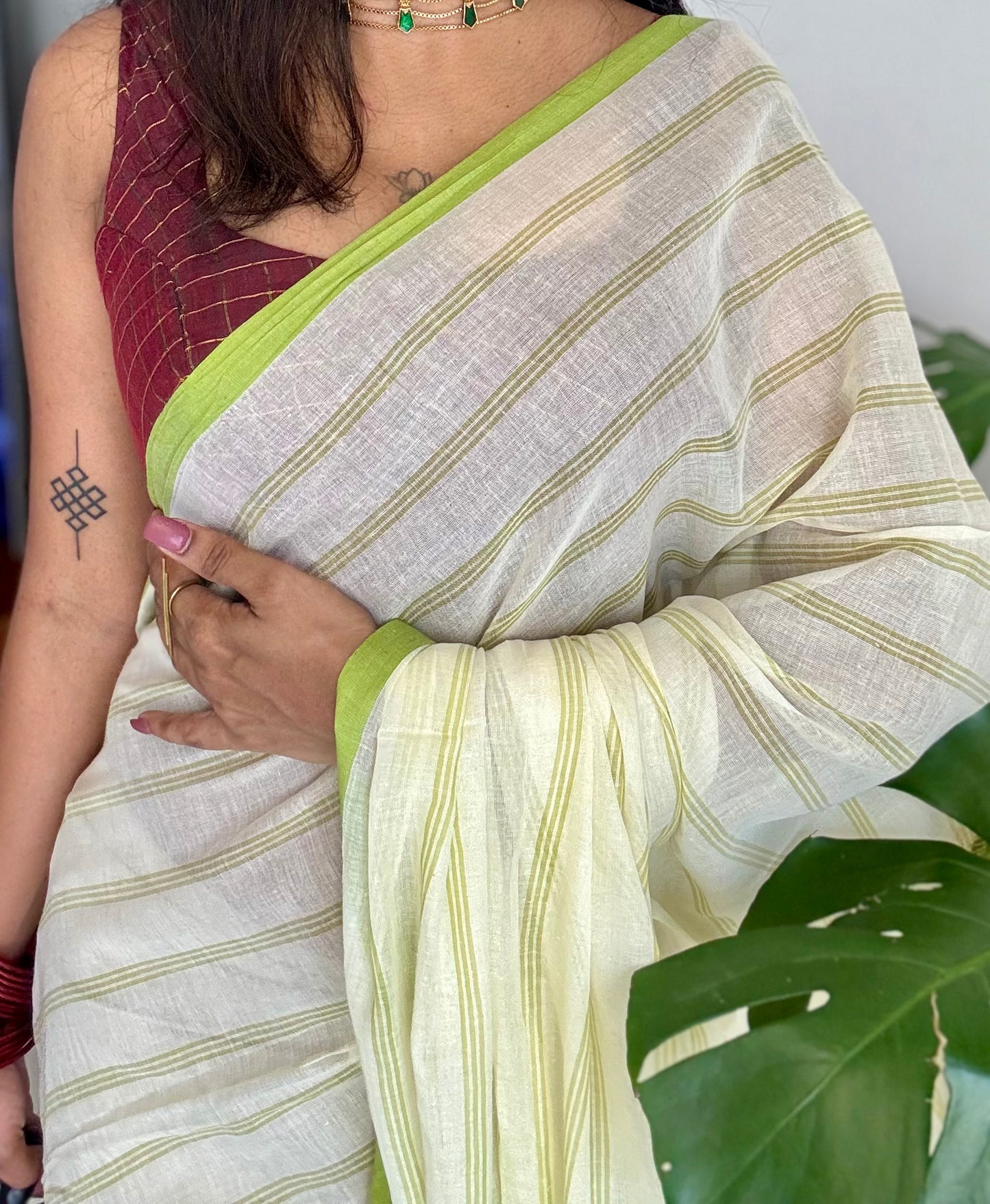 Ivory mul saree, green stripes - YCIEON23