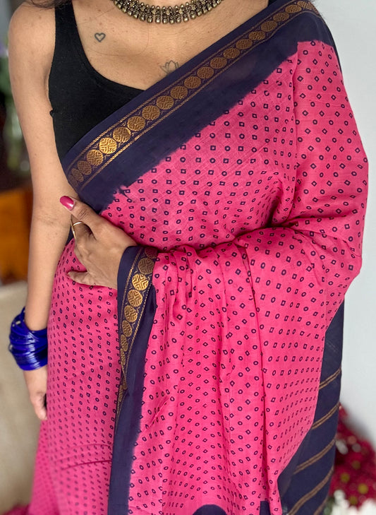 Dark pink with navy blue border sungudi, kattuchayam dyed, madurai cotton - YCCOTNSEMS102