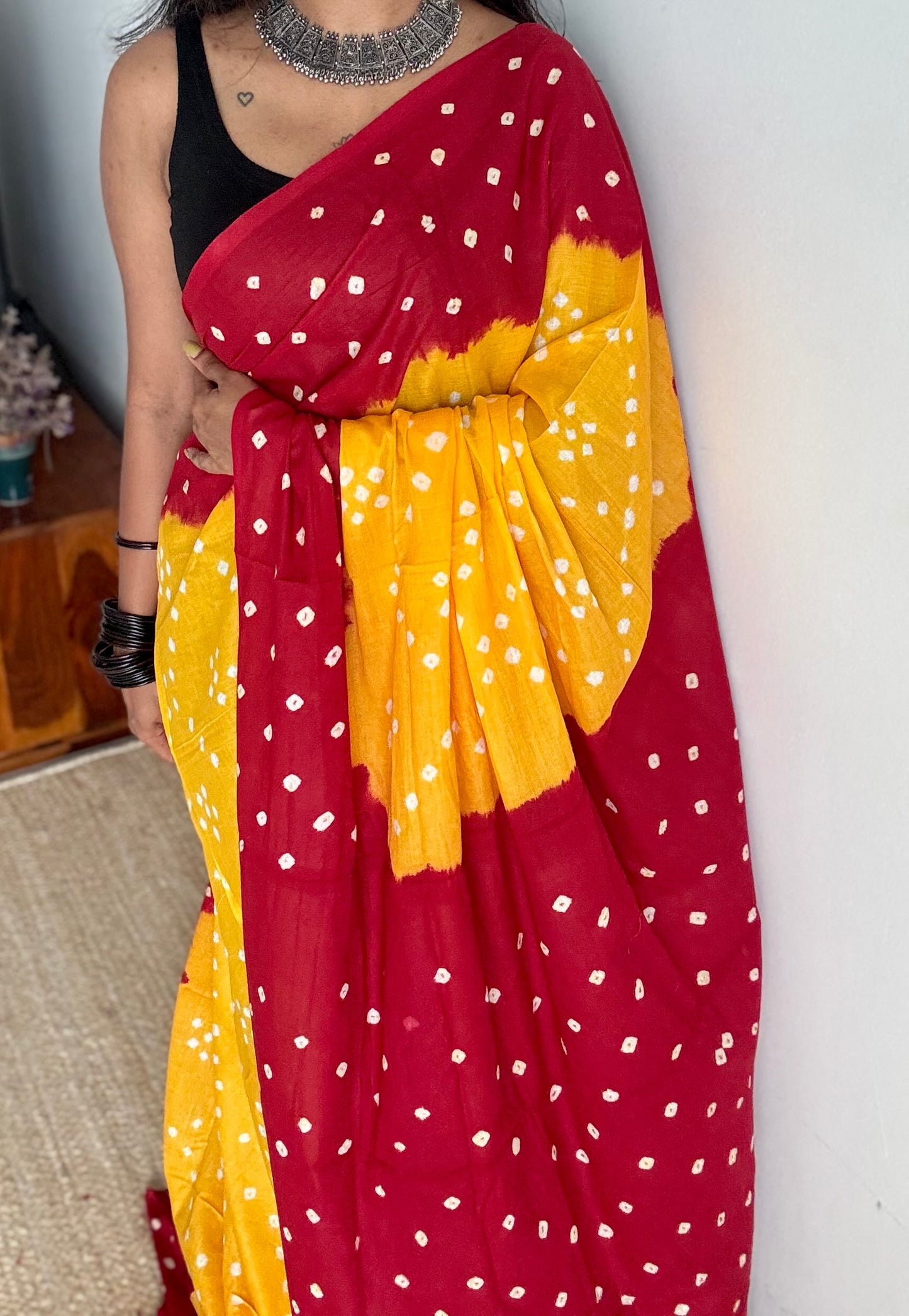 Yellow with red Sungudi/Bandhani, soft cotton - YCCOTNSEMS76